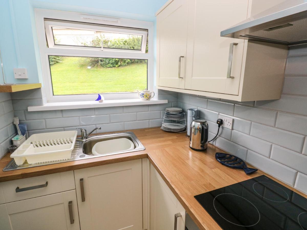Number 6 Oxwich Leisure Park Villa Swansea Bagian luar foto